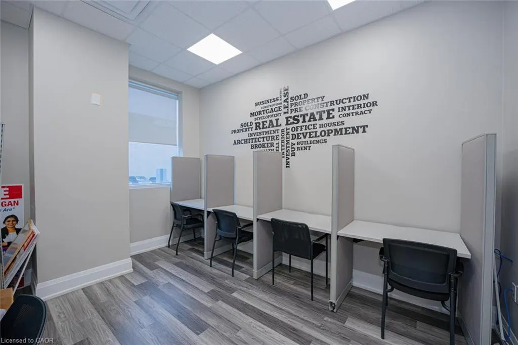218 Export Boulevard, #101