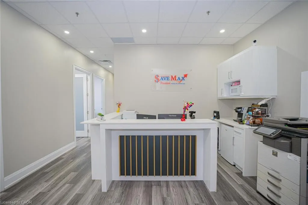 218 Export Boulevard, #101