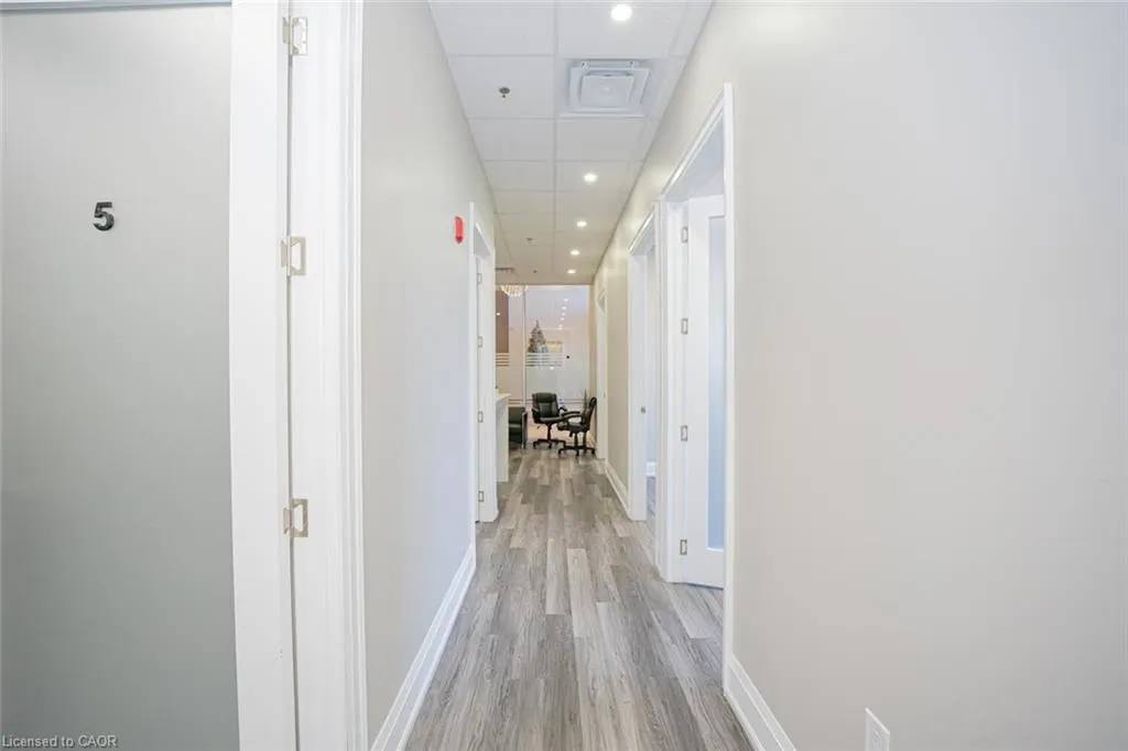 218 Export Boulevard, #101