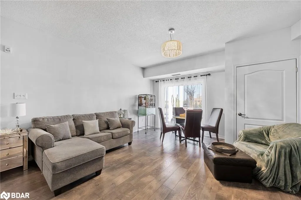 720 Yonge Street, #205