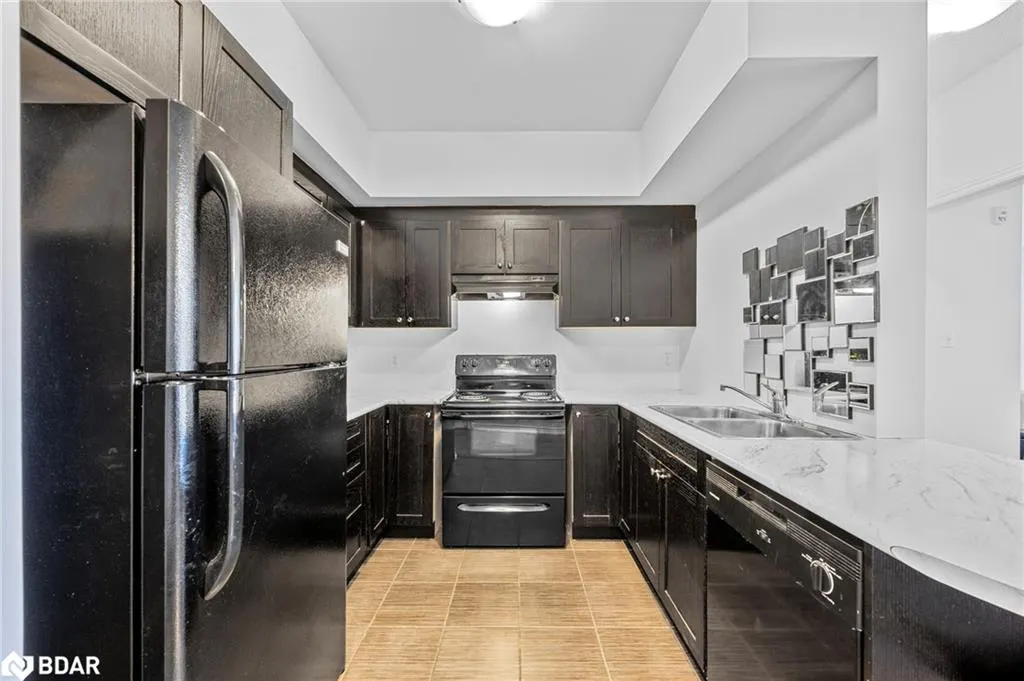 720 Yonge Street, #205