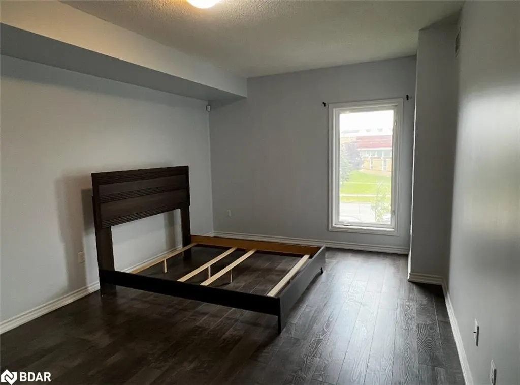 720 Yonge Street, #205