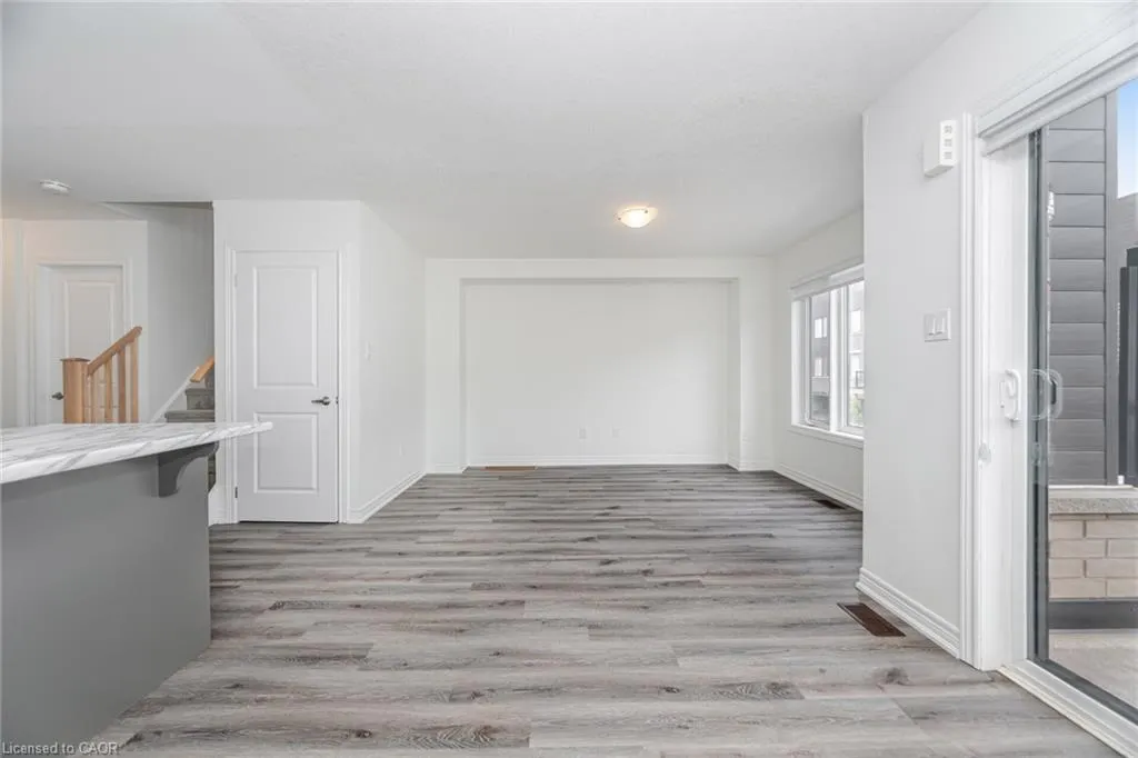 14 Dryden Lane