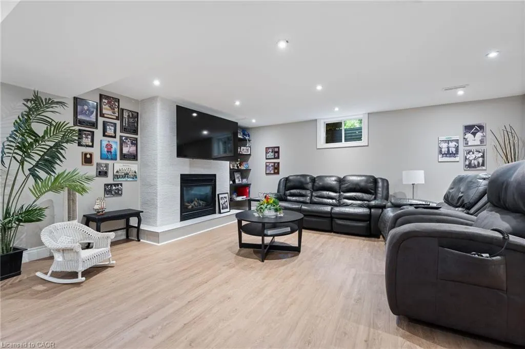 12 Briarlea Cres Crescent