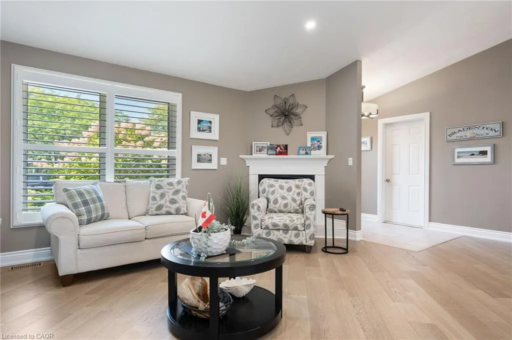12 Briarlea Cres Crescent