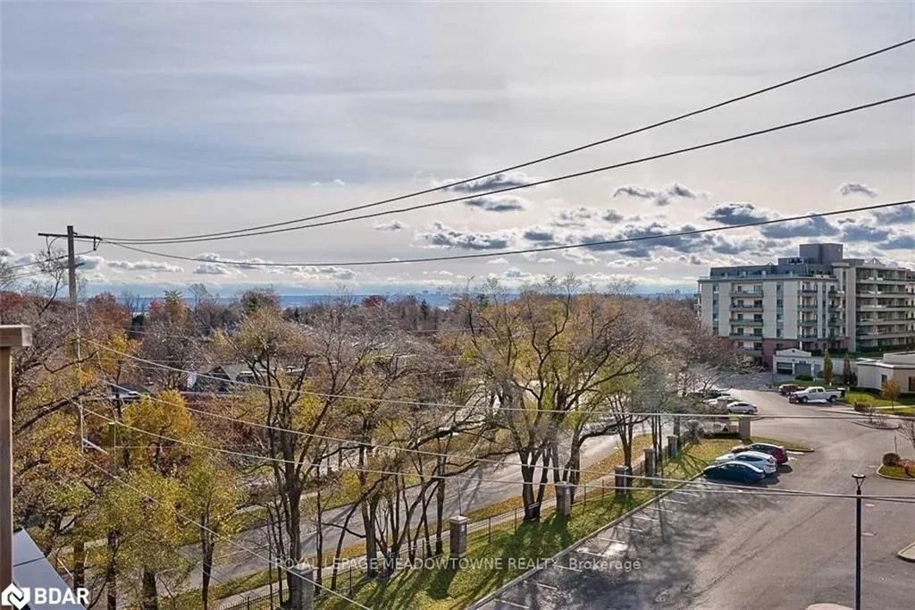 70 Plains Road W, #23