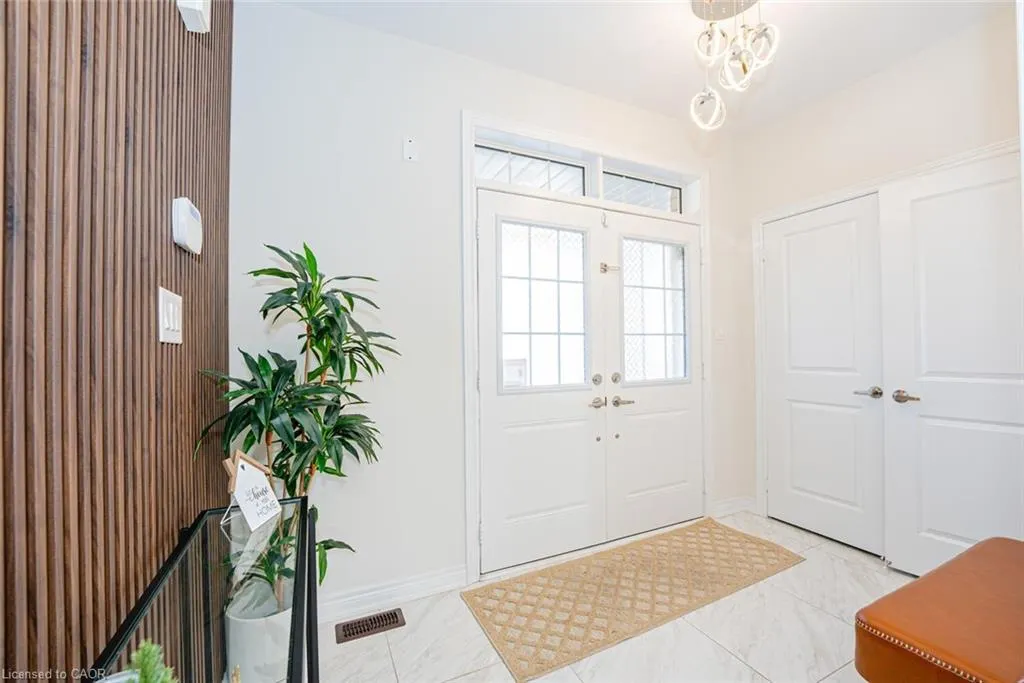 22 Fruitvale Circle