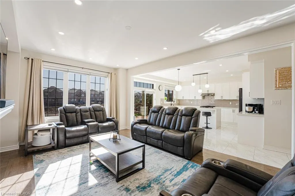 22 Fruitvale Circle
