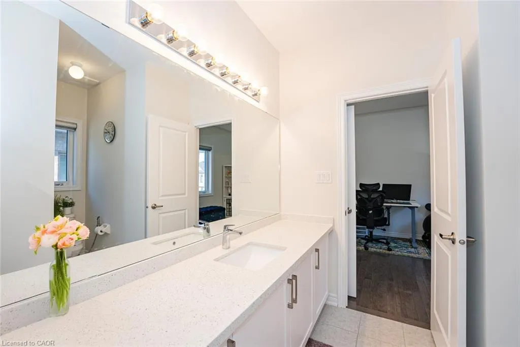 22 Fruitvale Circle