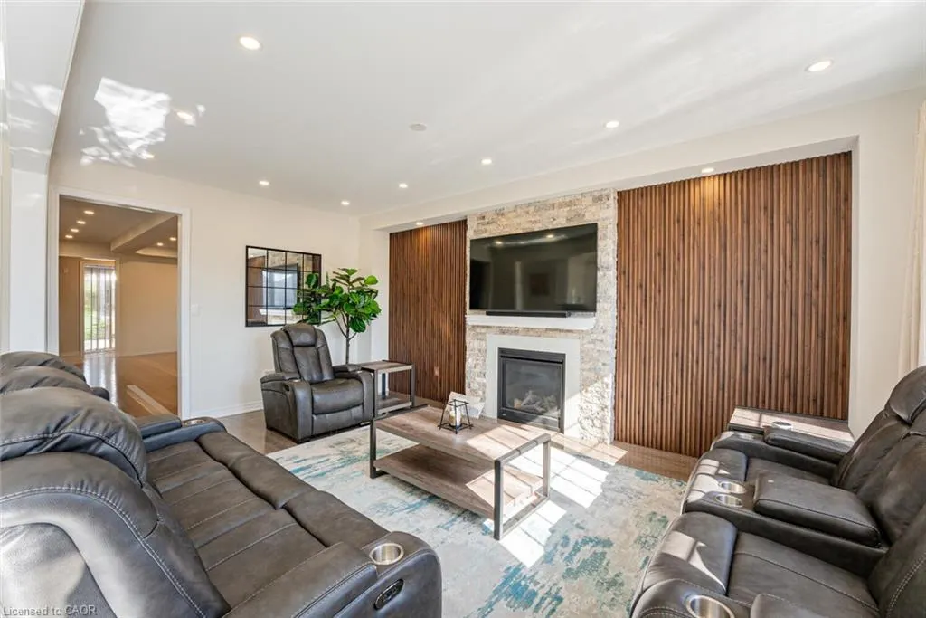 22 Fruitvale Circle