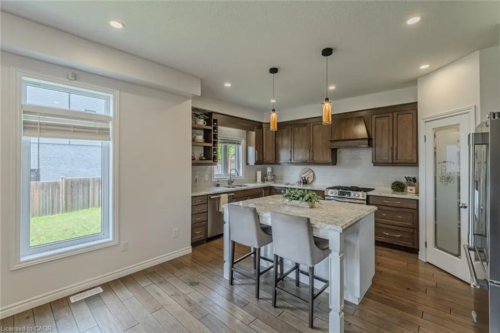 2 Sedge Ave Avenue