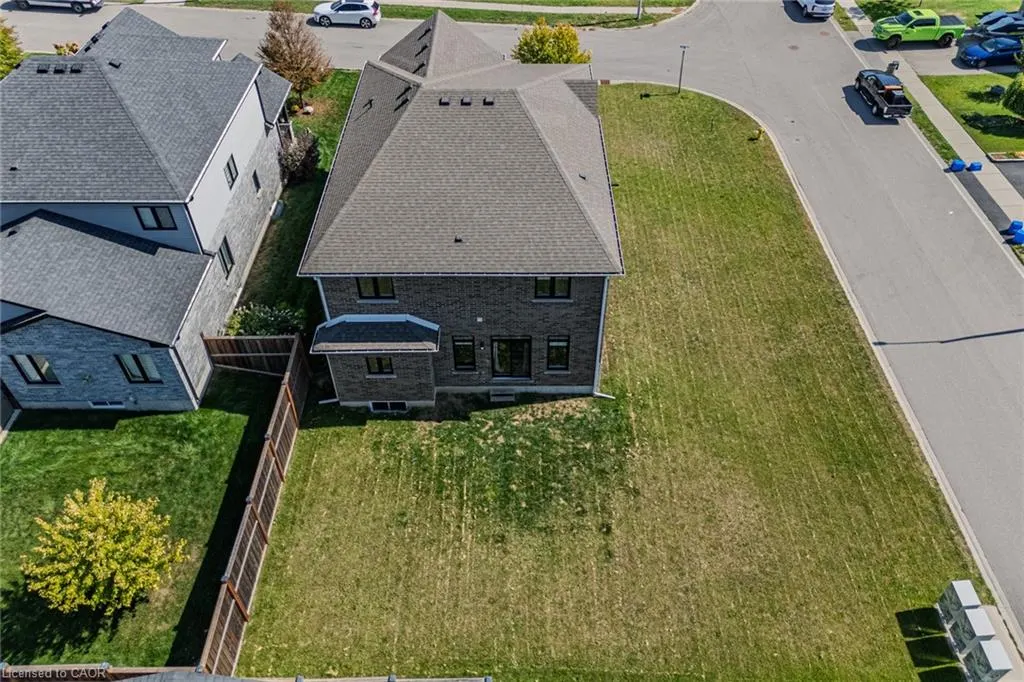 2 Sedge Ave Avenue
