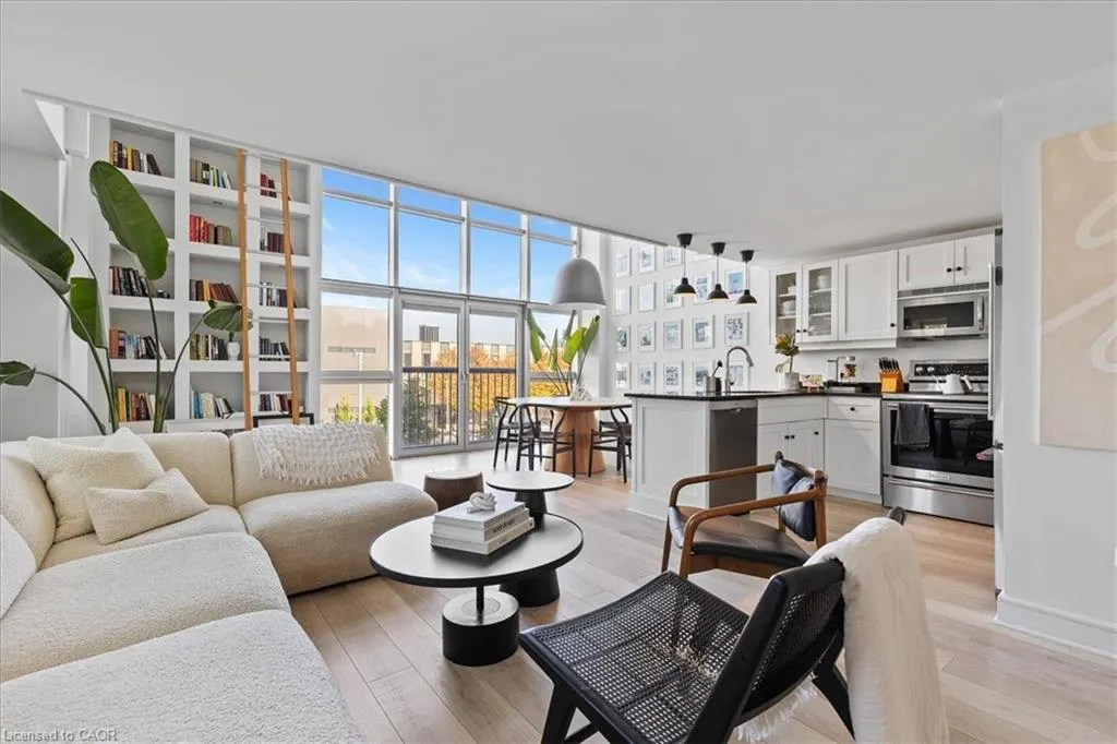 5 Father David Bauer Drive, #203