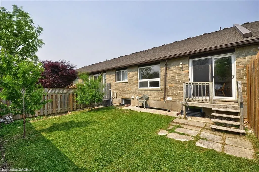 33 Bankside Drive