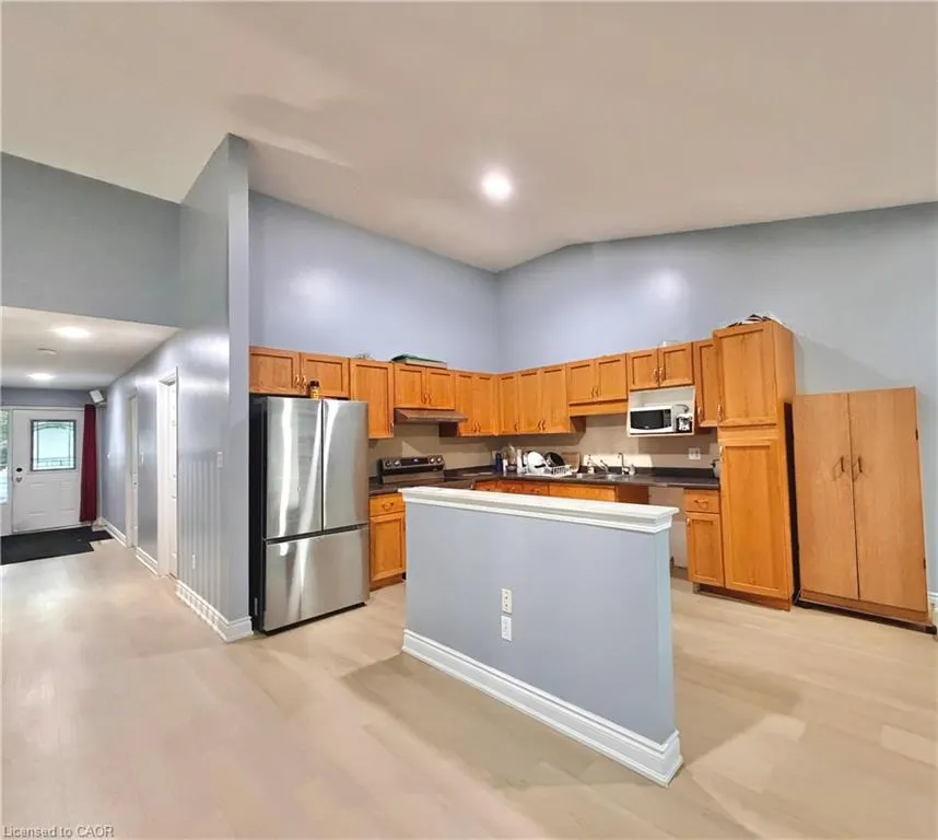 33 Bankside Drive