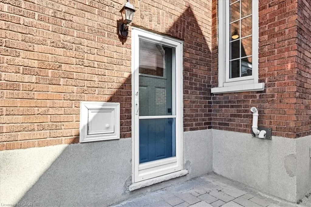 36 Earl Street