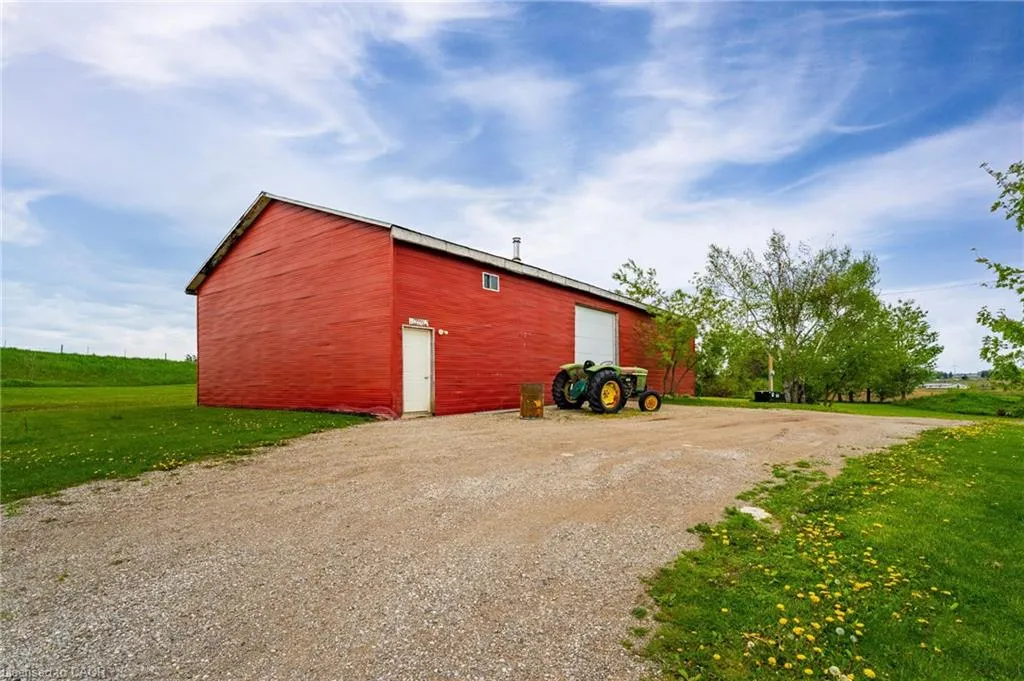 706249 County Rd 21
