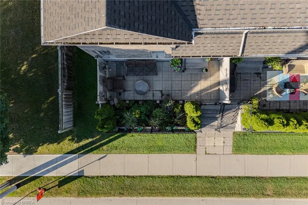 80 Willow Street, #95