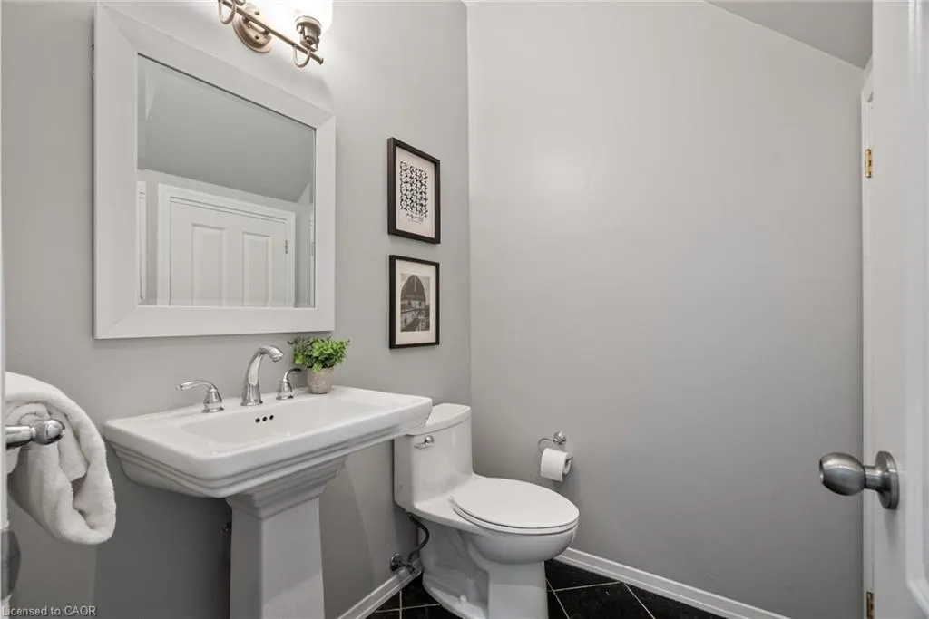 1 Baxter Street, #8