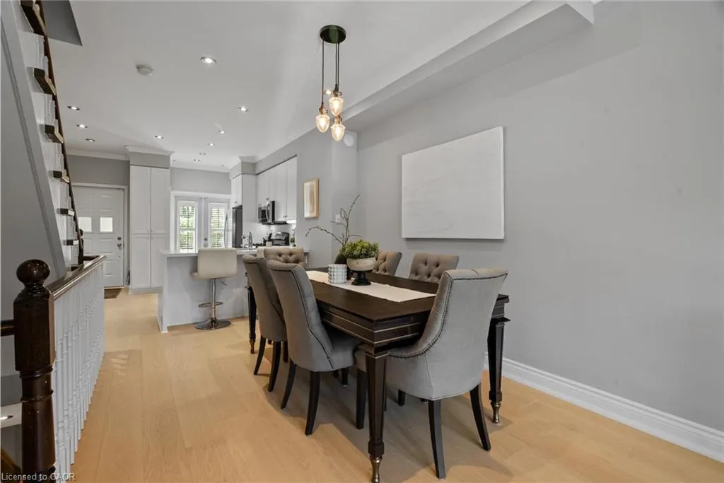 1 Baxter Street, #8