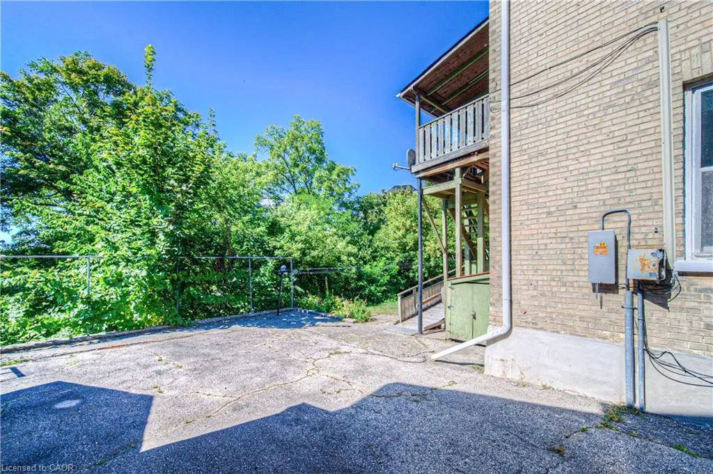 76 Roseview Avenue