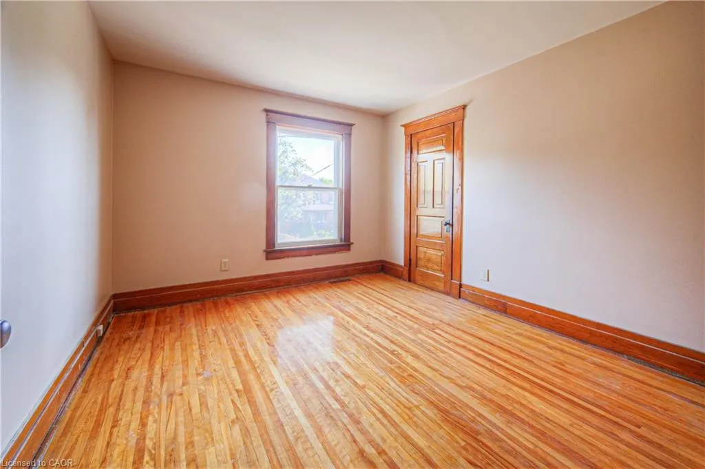 76 Roseview Avenue