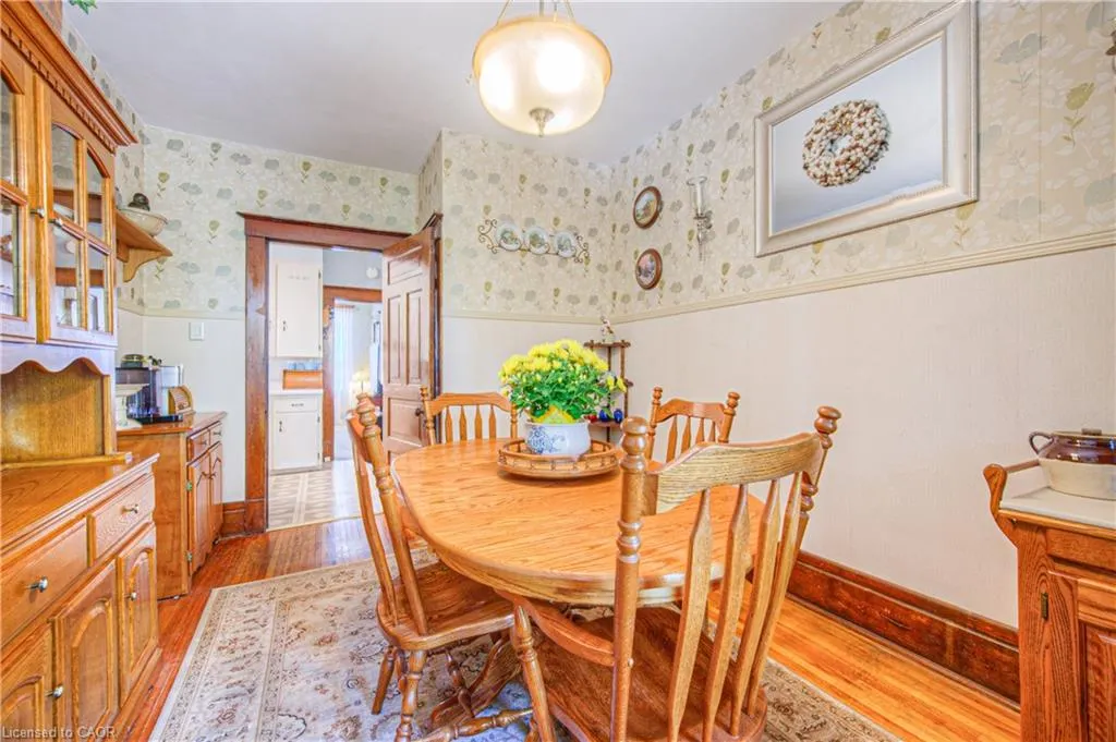 76 Roseview Avenue