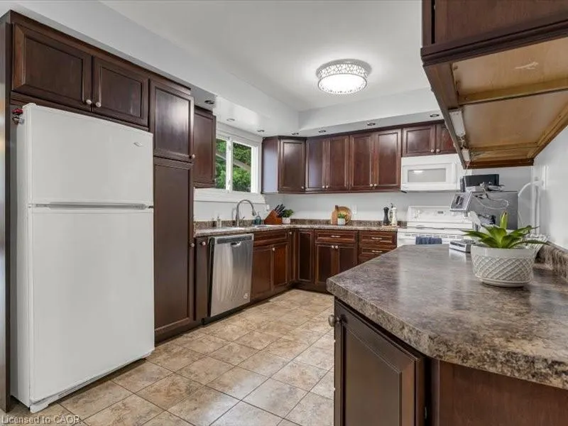 39 Meadowlark Drive