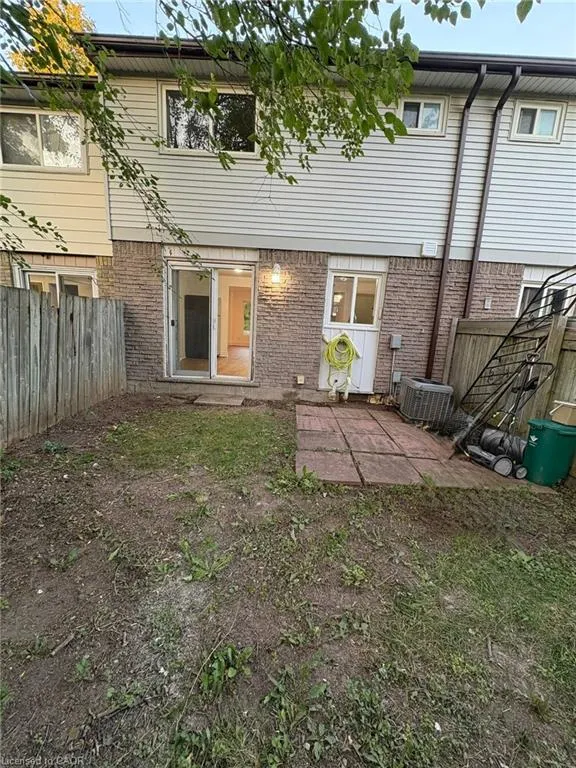 511 Parkview Crescent