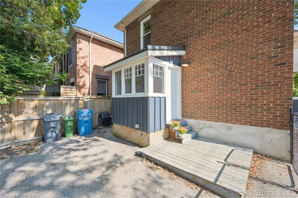 364 York Road