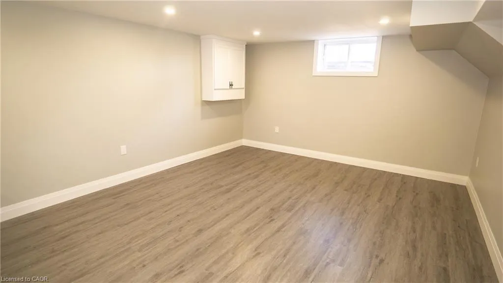 5 Woodelm Drive, ##LOWER