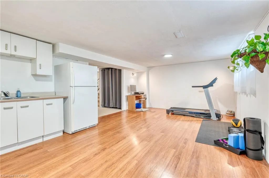 32 Rialto Court