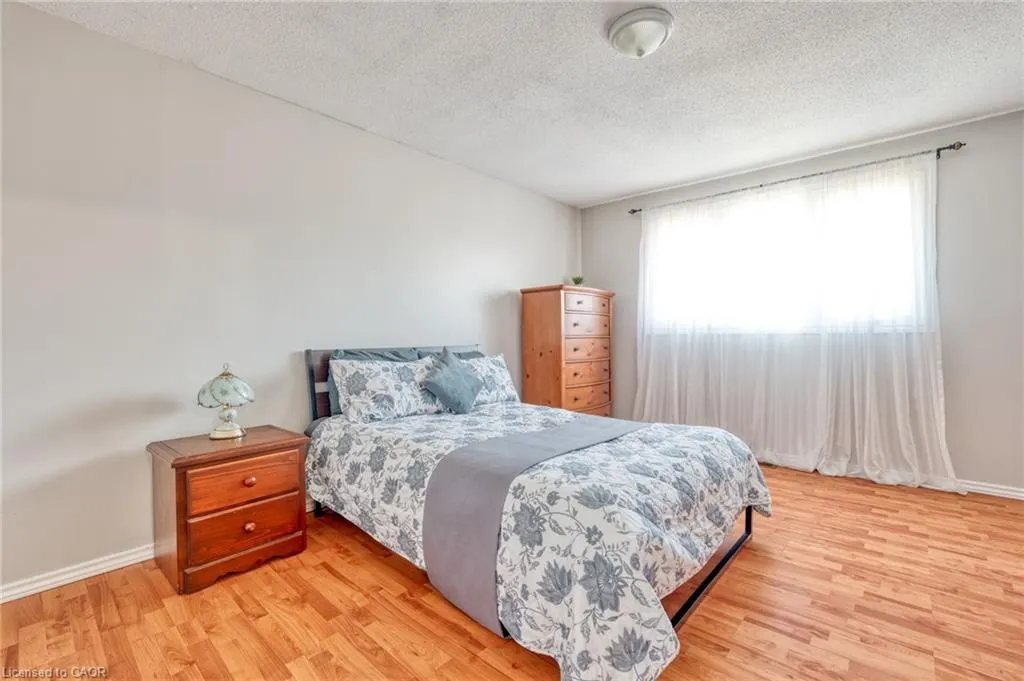 32 Rialto Court