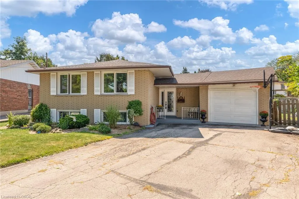 32 Rialto Court