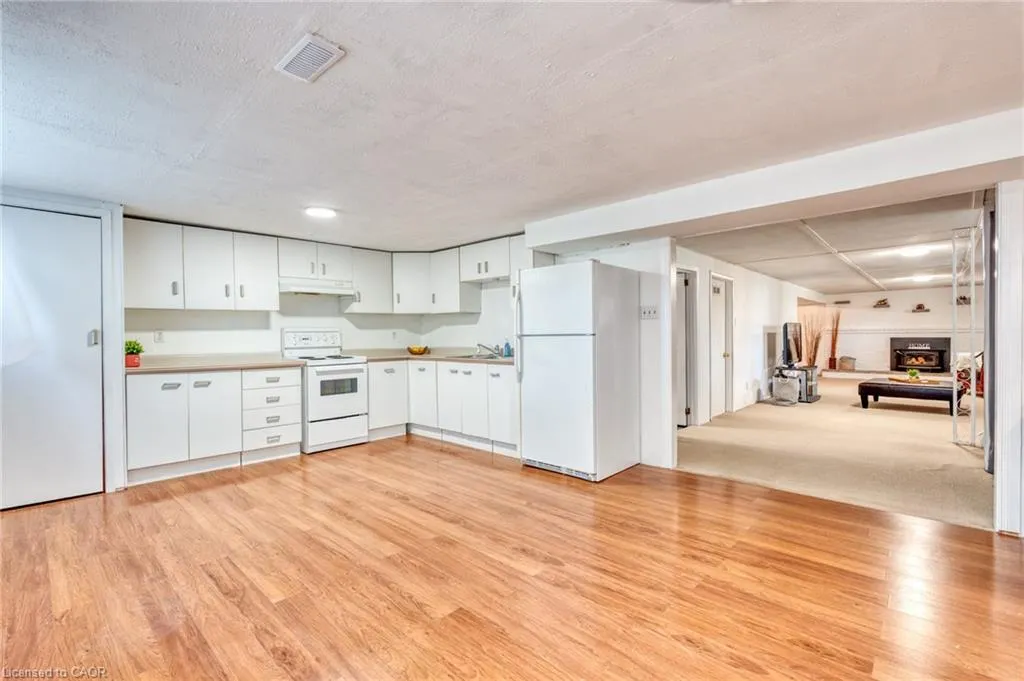 32 Rialto Court