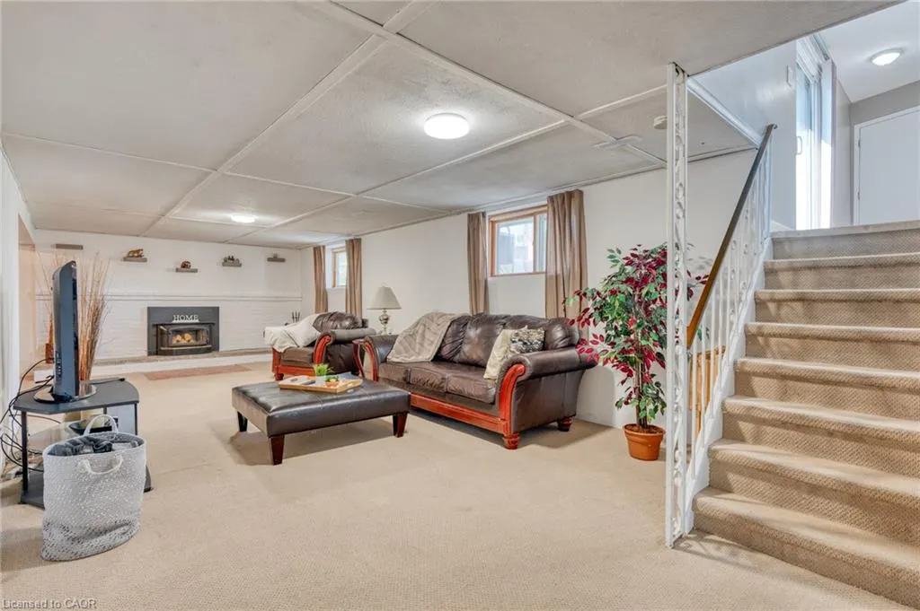 32 Rialto Court
