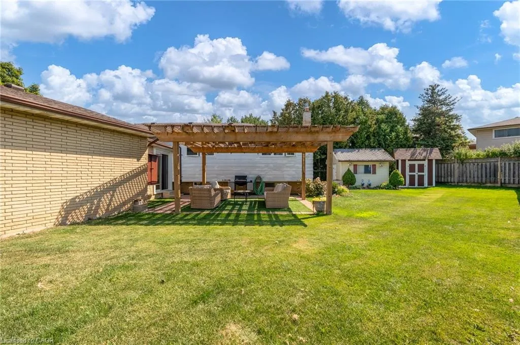 32 Rialto Court