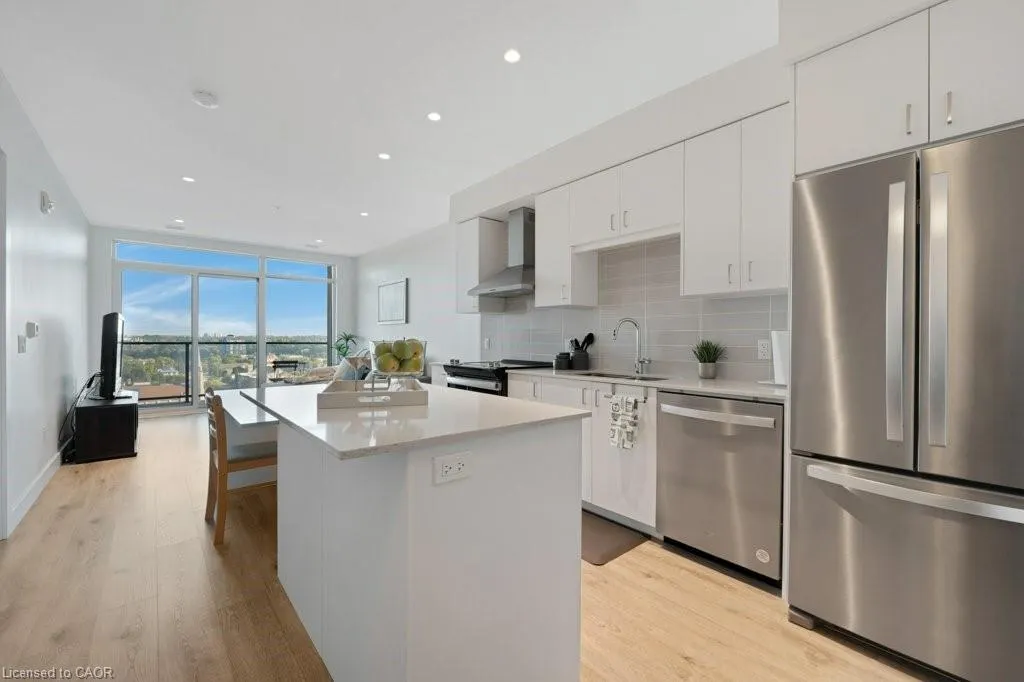 50 Grand Avenue S, #1507
