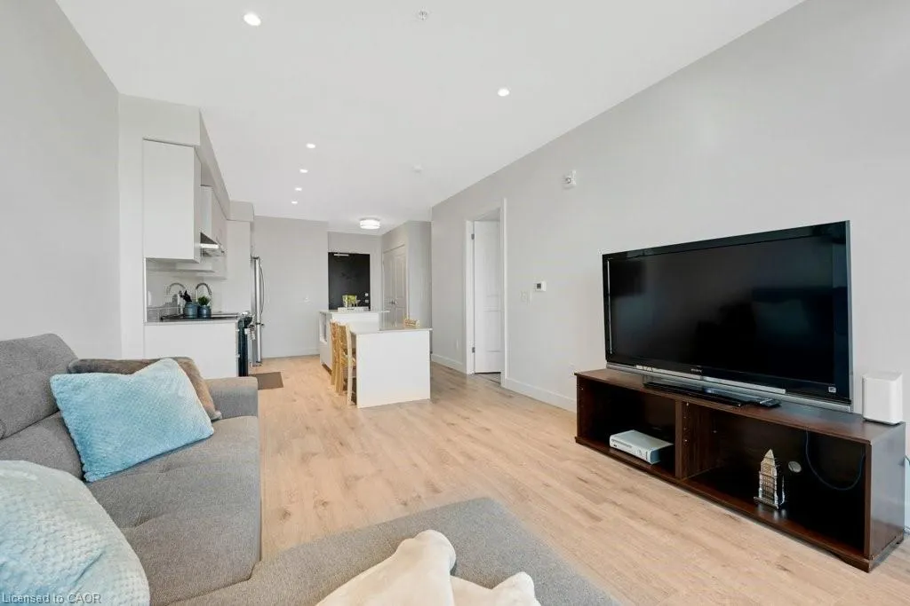 50 Grand Avenue S, #1507