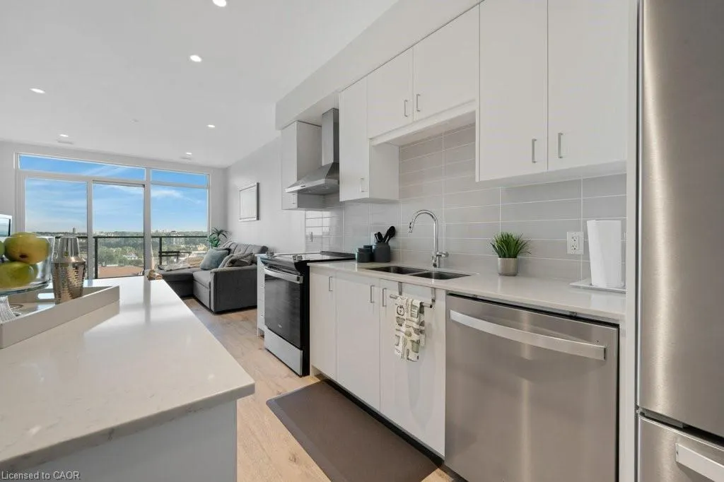 50 Grand Avenue S, #1507