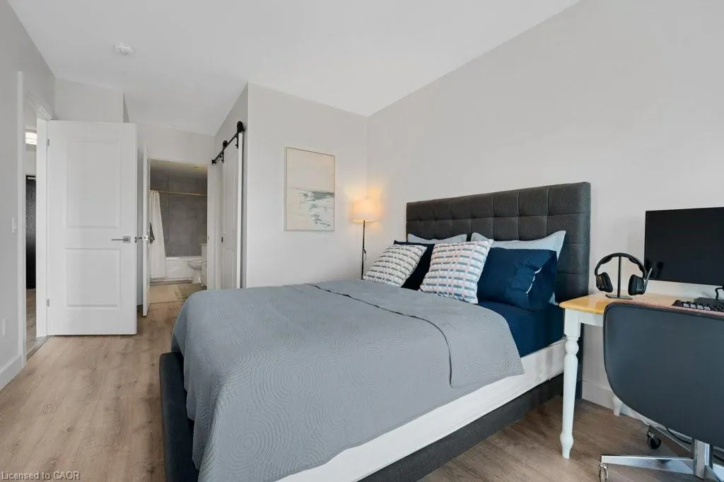 50 Grand Avenue S, #1507