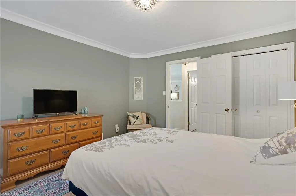 110 Somerset Road, #5