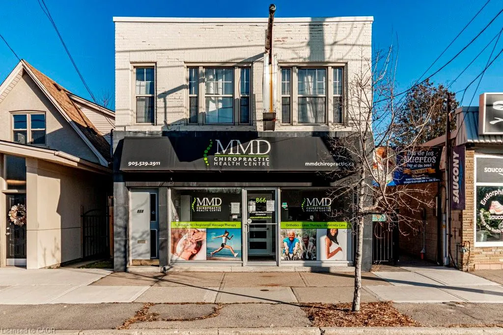 868 King Street W