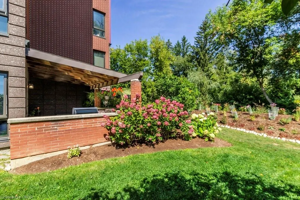 52 Blue Springs Drive, #11