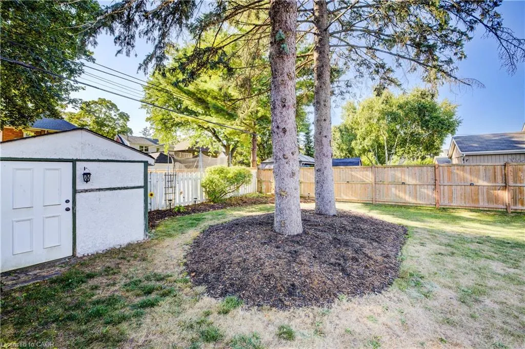 39 Dunham Avenue