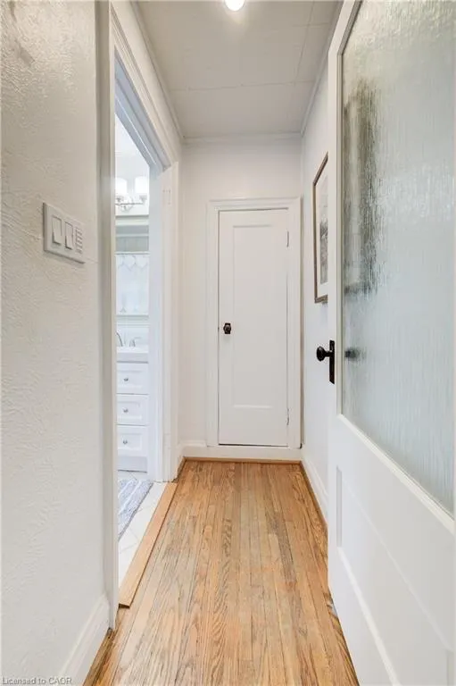 39 Dunham Avenue