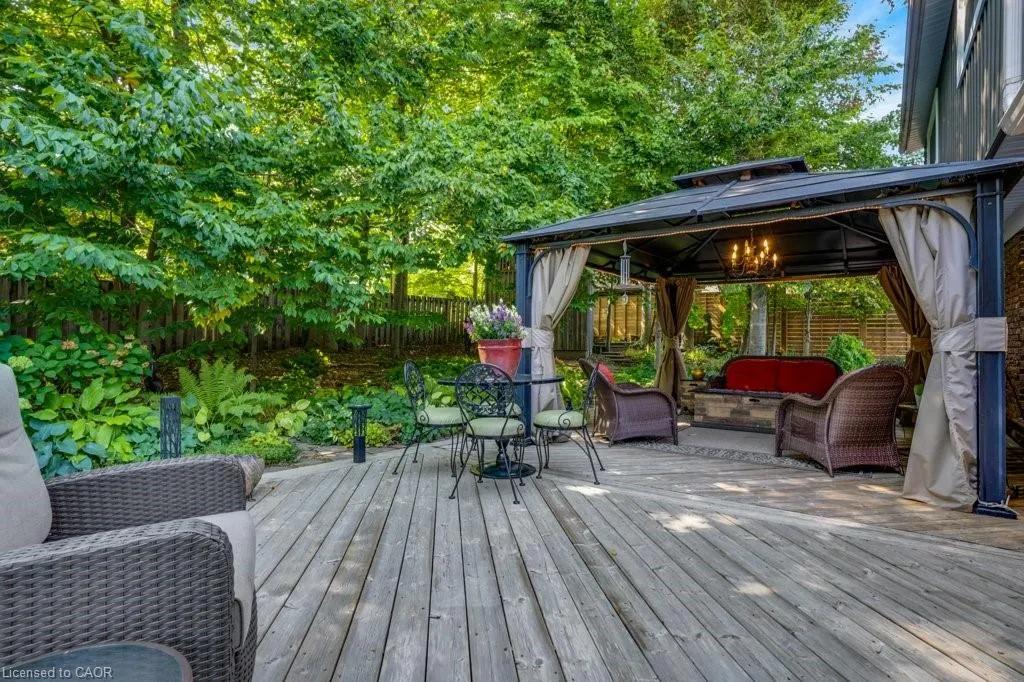 173 Ripplewood Crescent