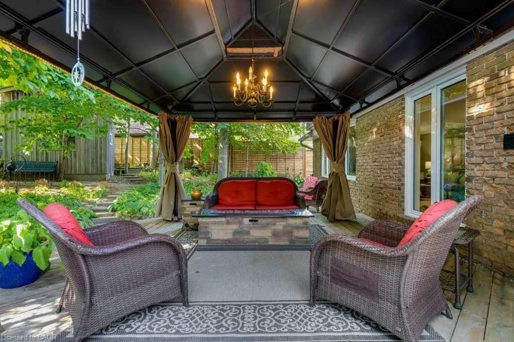 173 Ripplewood Crescent