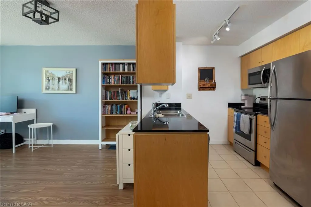 397 Front Street, #605