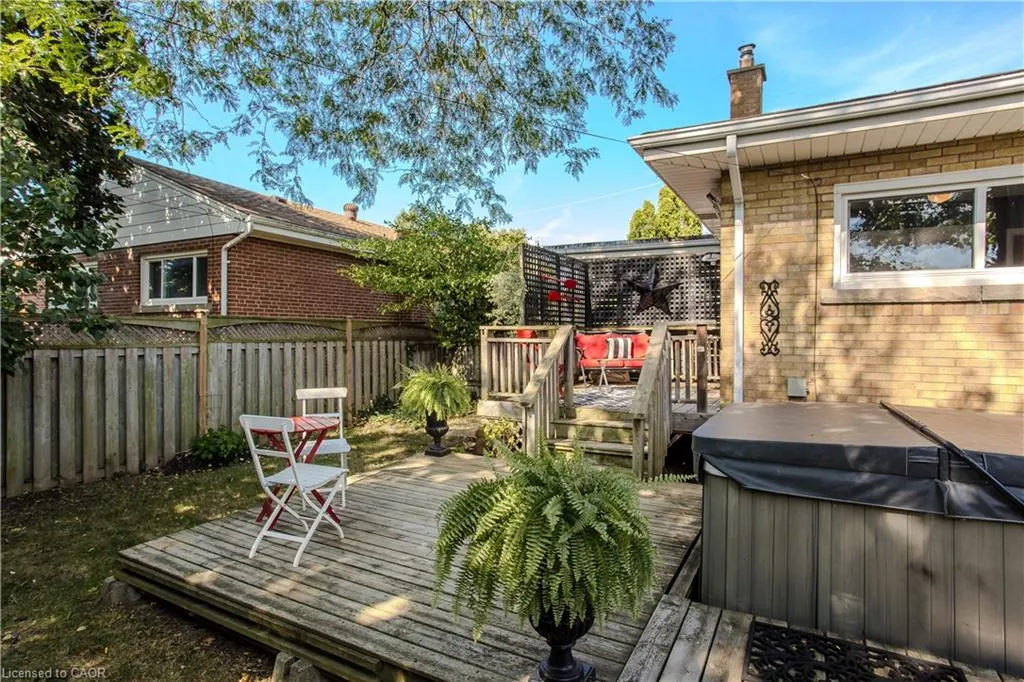 1420 Alfred Crescent